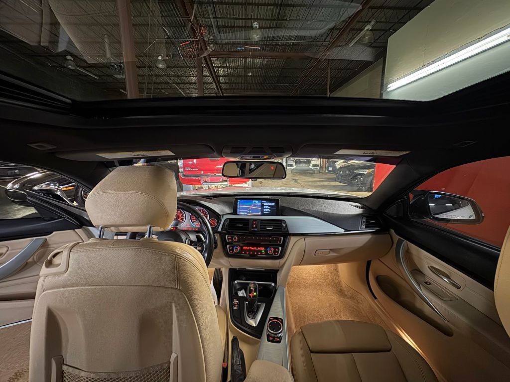 2015 BMW 4 Series Image 21
