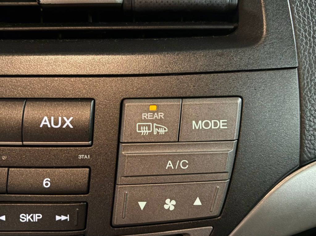 2008 Honda Accord Image 16