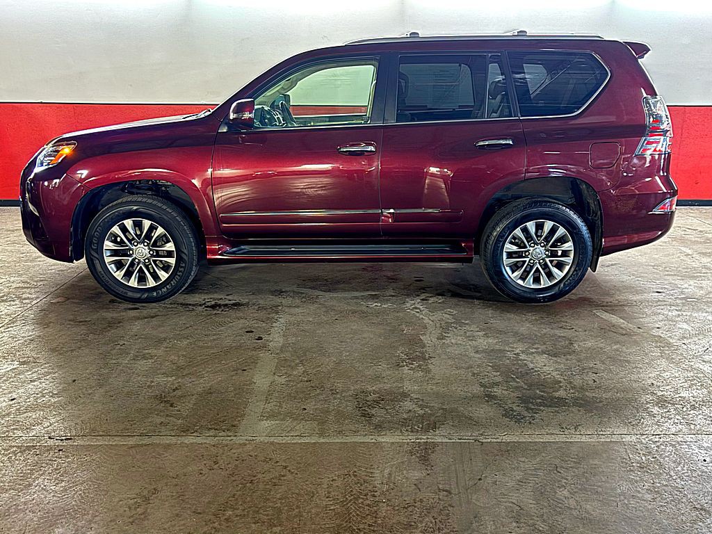 2015 Lexus GX Image 4