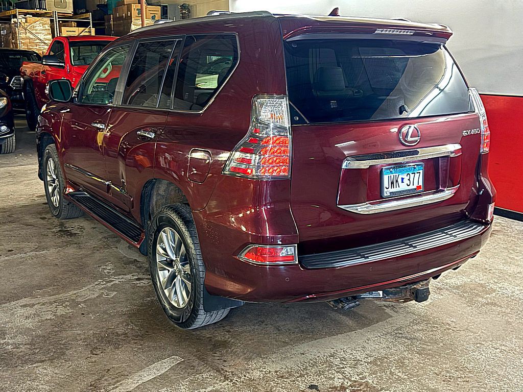 2015 Lexus GX Image 5