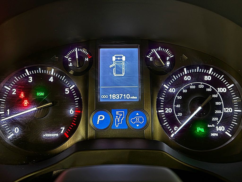 2015 Lexus GX Image 12