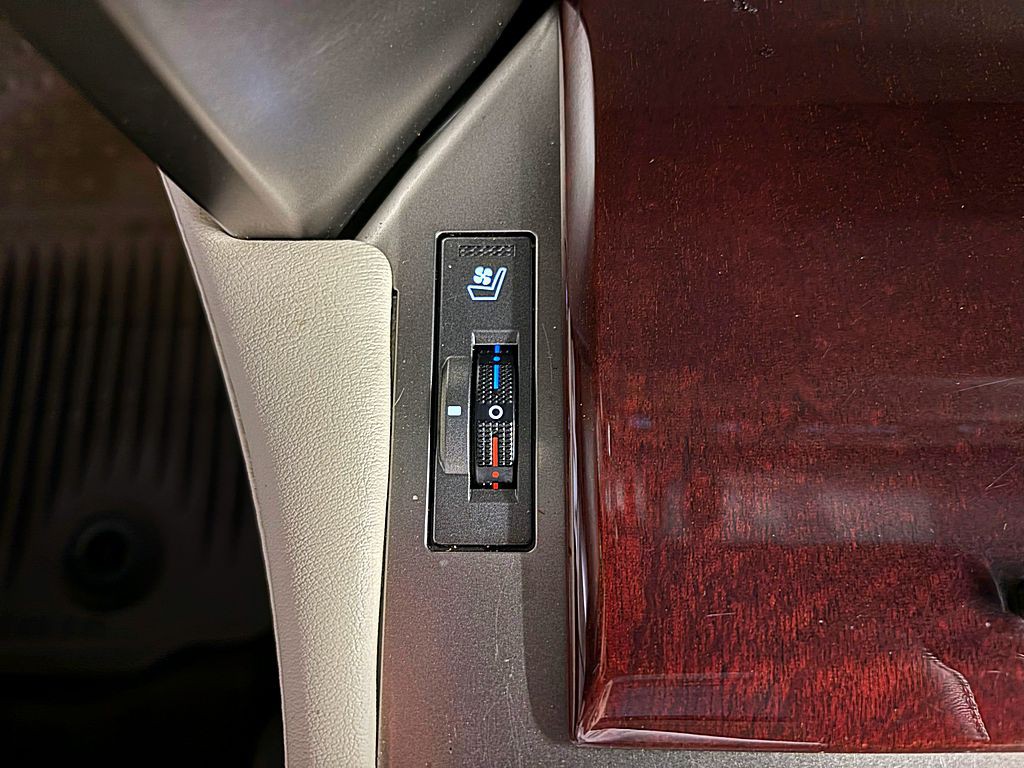 2015 Lexus GX Image 17