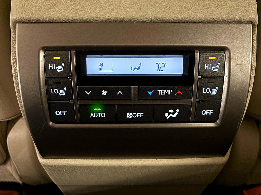 2015 Lexus GX Image 22