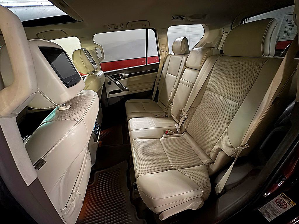 2015 Lexus GX Image 26