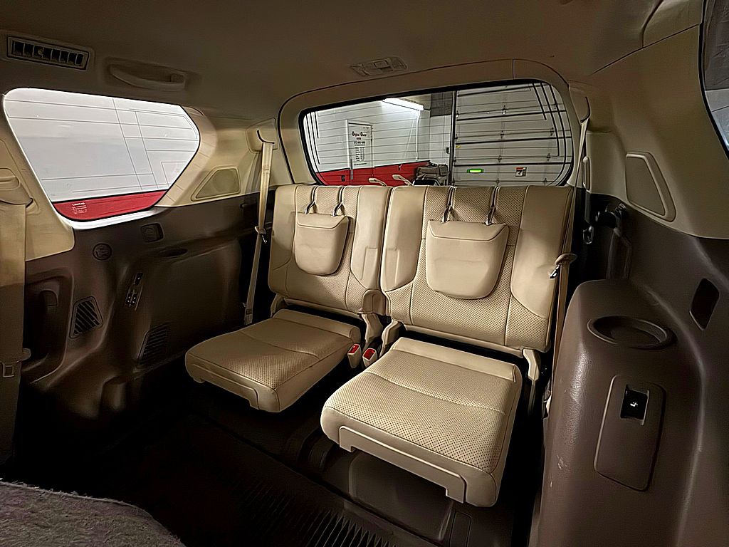 2015 Lexus GX Image 27