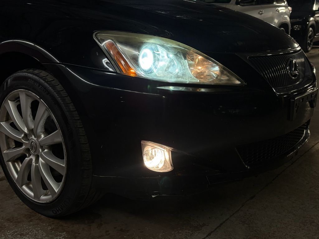 2008 Lexus IS Image 26