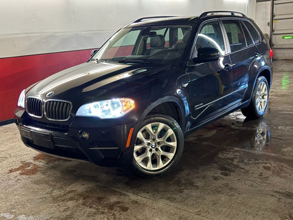 2012 BMW X5 Image 1