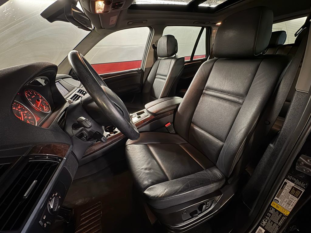 2012 BMW X5 Image 10
