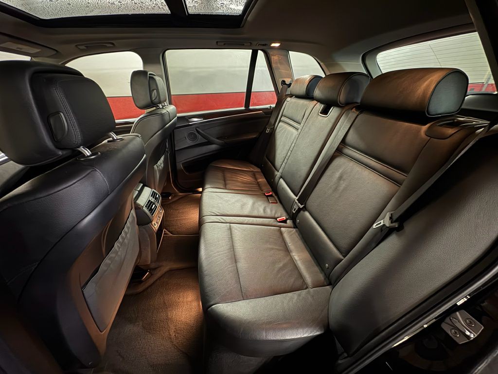 2012 BMW X5 Image 21