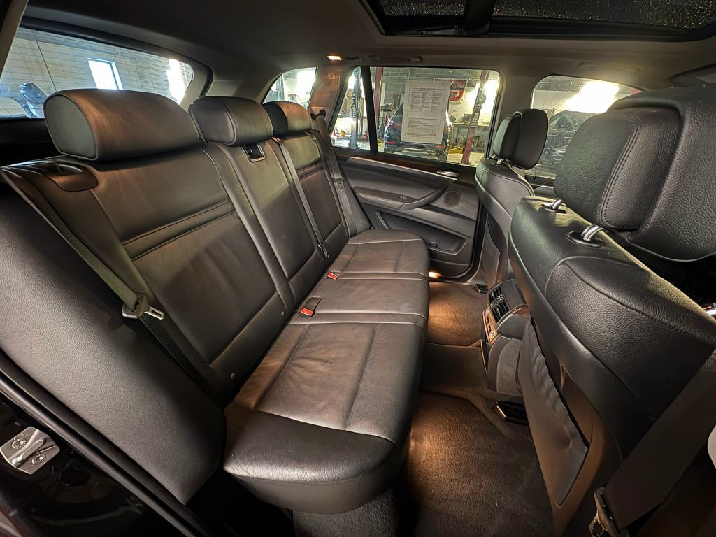 2012 BMW X5 Image 24