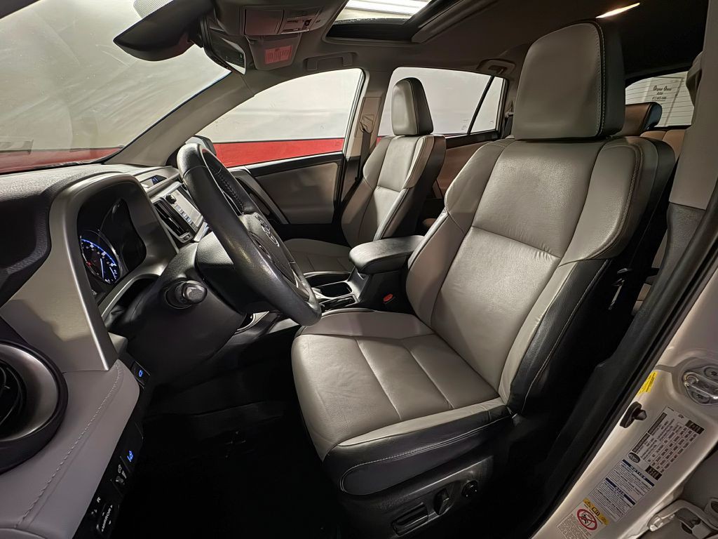 2017 Toyota Rav4 Image 10