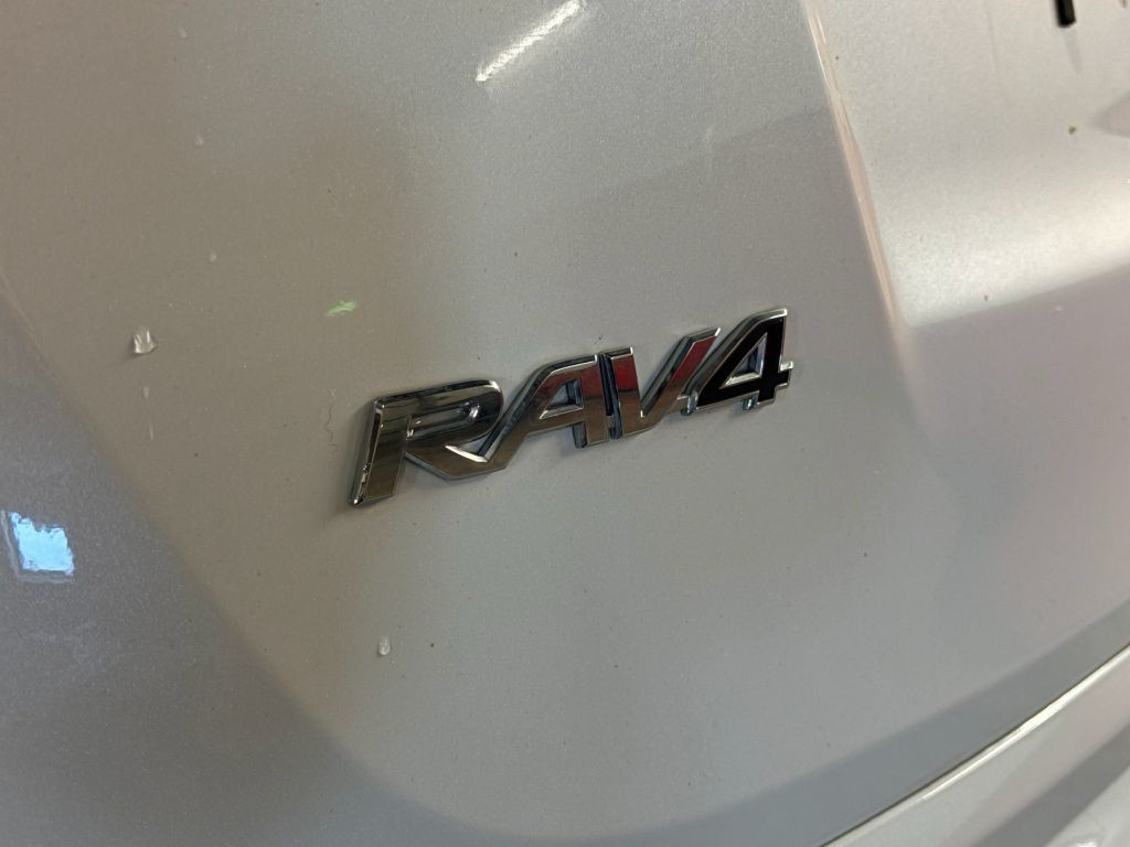 2017 Toyota Rav4 Image 26