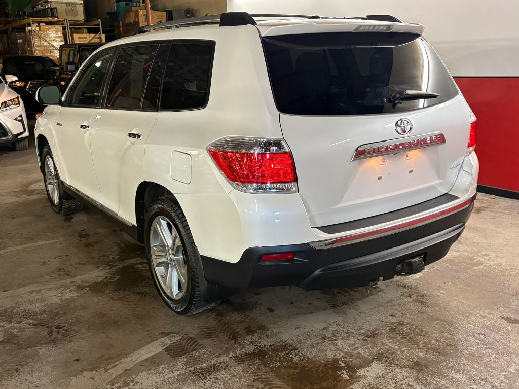 2013 Toyota Highlander Image 5