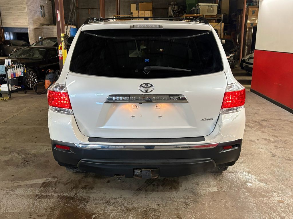 2013 Toyota Highlander Image 6