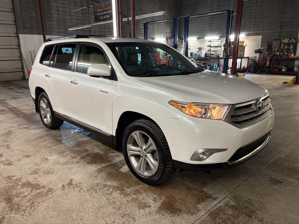 2013 Toyota Highlander Image 8
