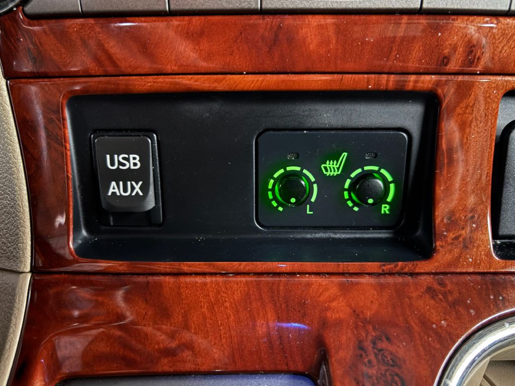 2013 Toyota Highlander Image 16