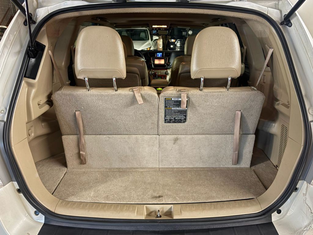 2013 Toyota Highlander Image 23