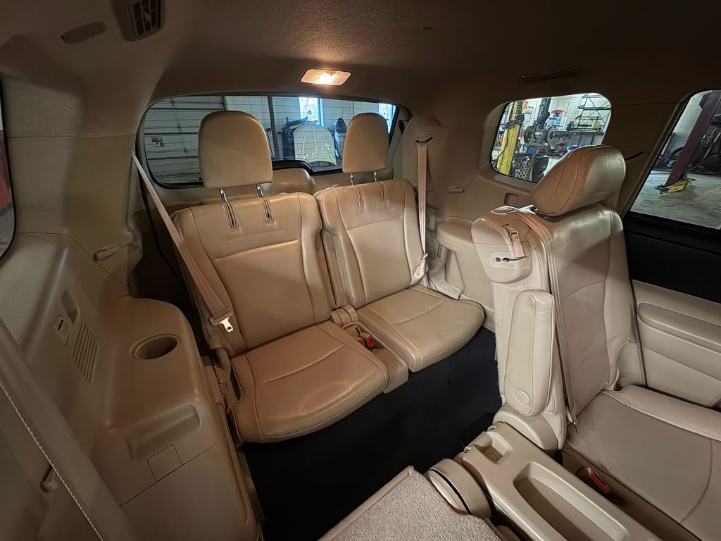 2013 Toyota Highlander Image 25