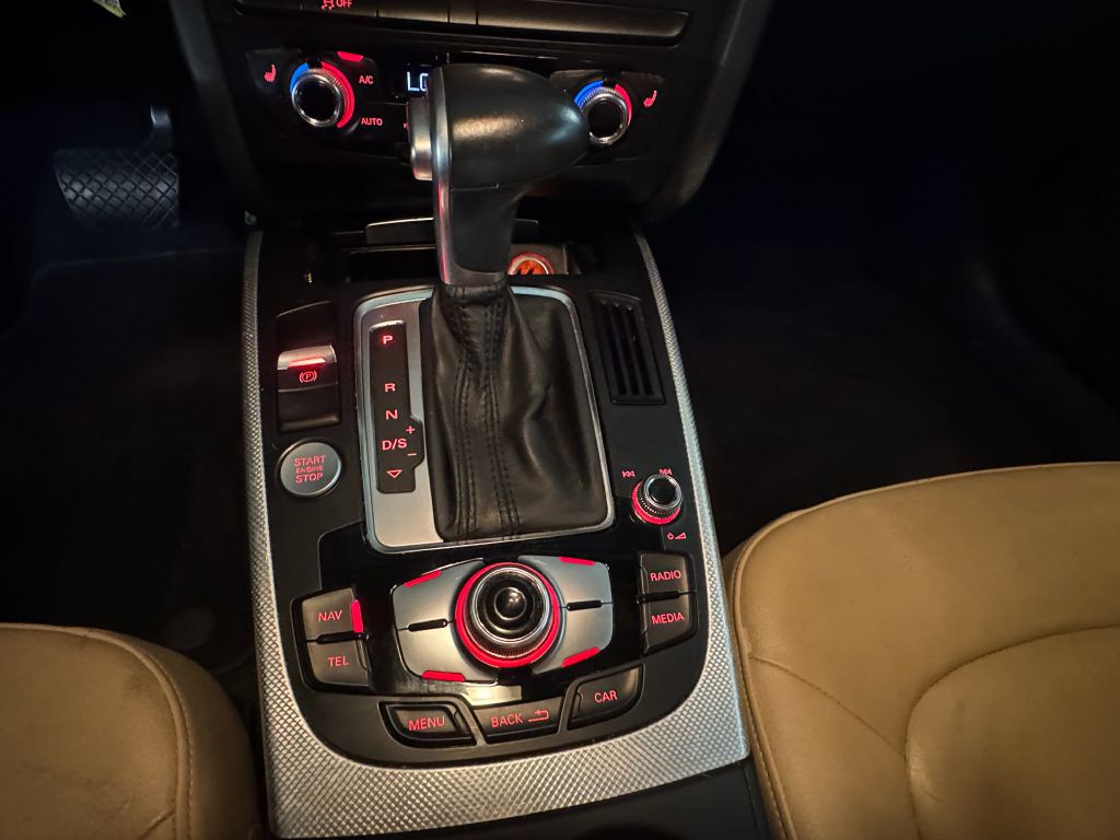 2016 Audi A4 Image 15
