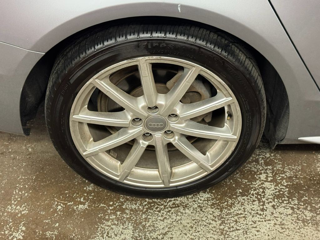 2016 Audi A4 Image 26