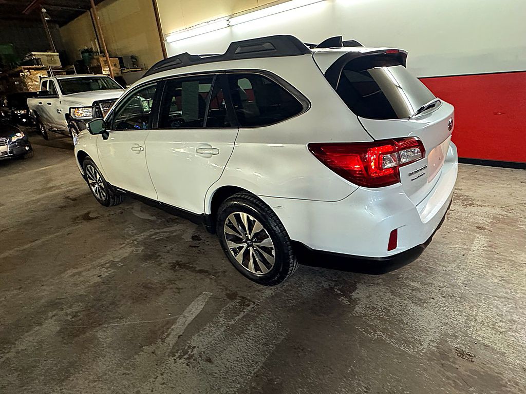 2016 Subaru Outback Image 5