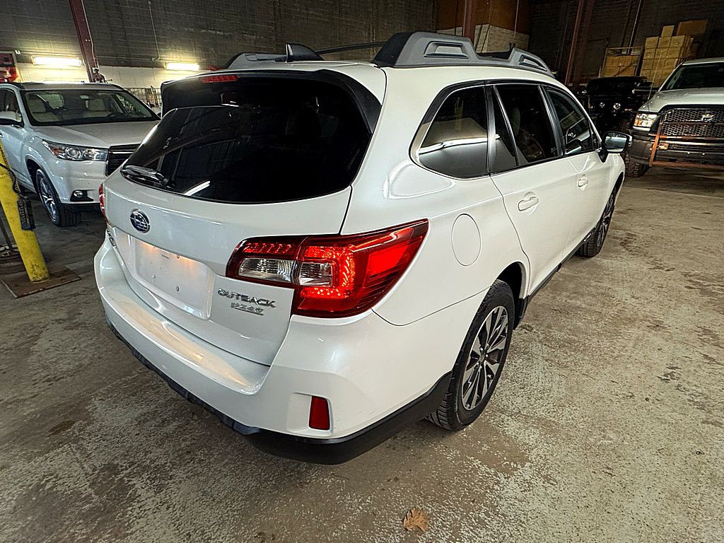 2016 Subaru Outback Image 7