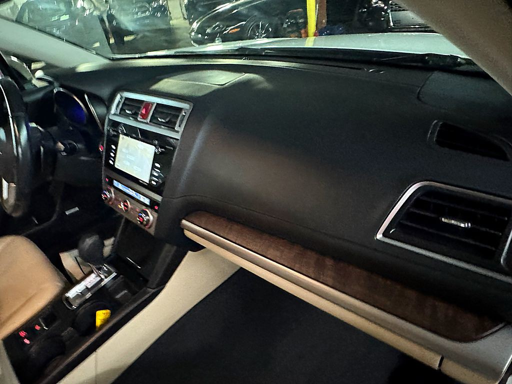 2016 Subaru Outback Image 25