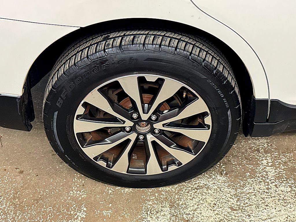 2016 Subaru Outback Image 28