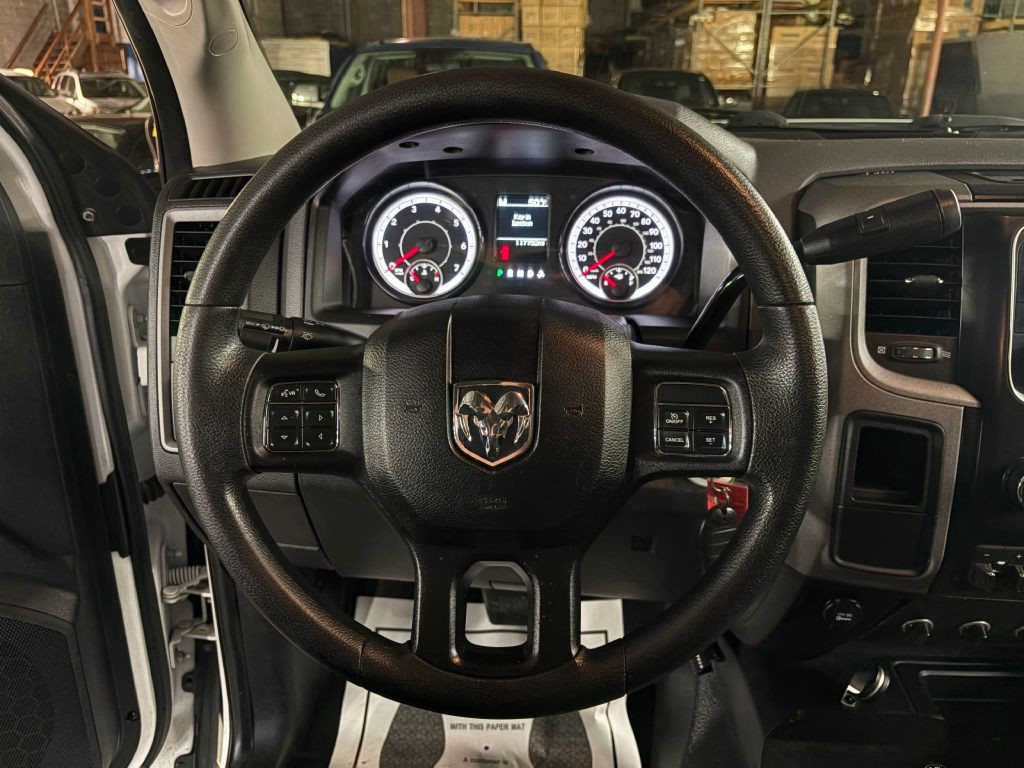 2016 RAM 2500 Image 11