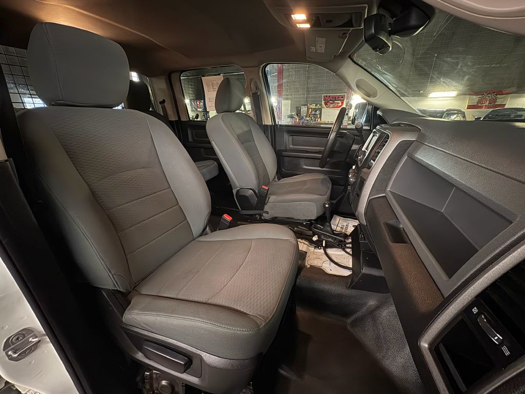 2016 RAM 2500 Image 22