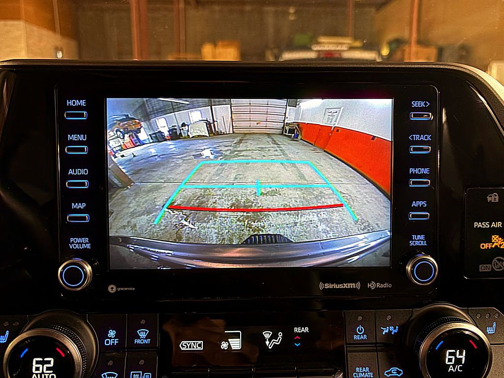 2021 Toyota Highlander Image 15