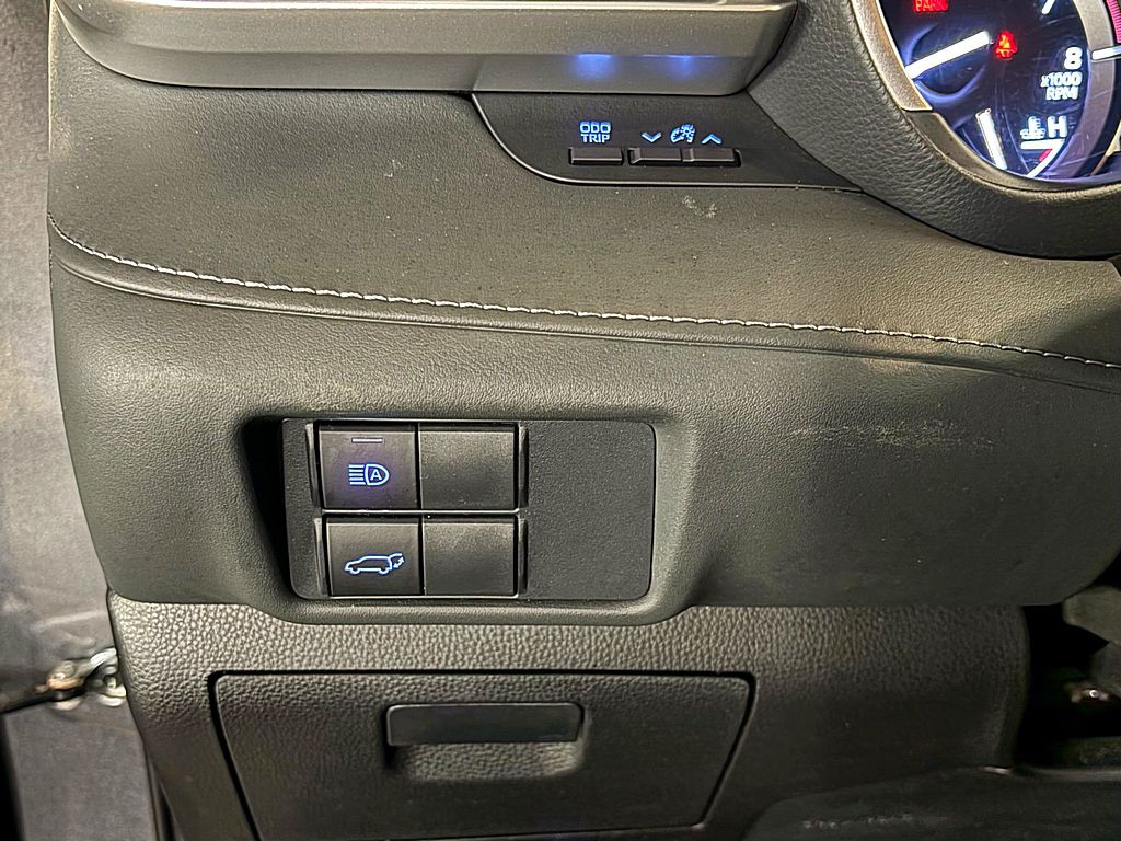 2021 Toyota Highlander Image 18