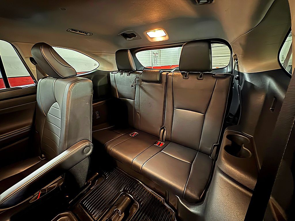 2021 Toyota Highlander Image 23