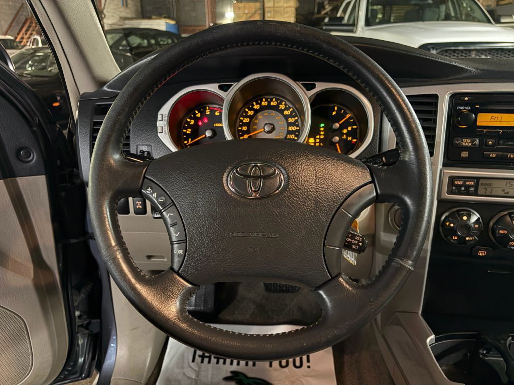 2003 Toyota 4Runner Image 9