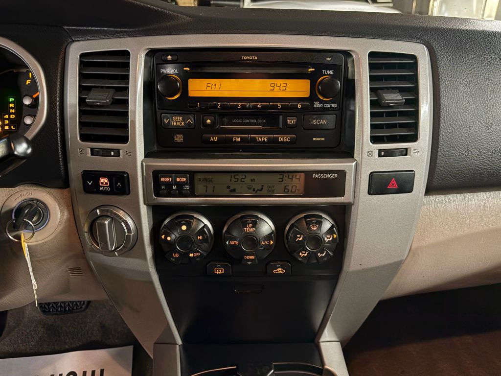 2003 Toyota 4Runner Image 11