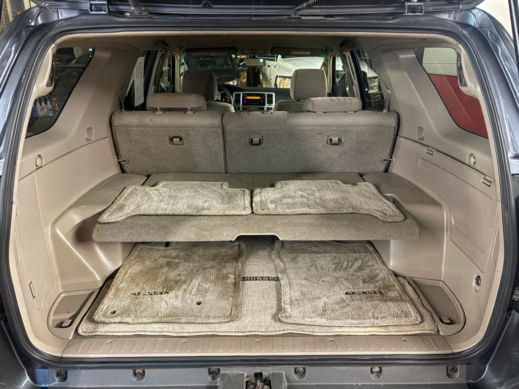 2003 Toyota 4Runner Image 16