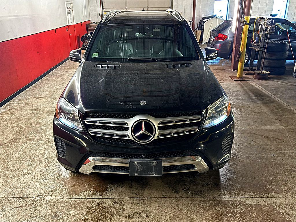 2017 Mercedes-Benz GLS-Class Image 9