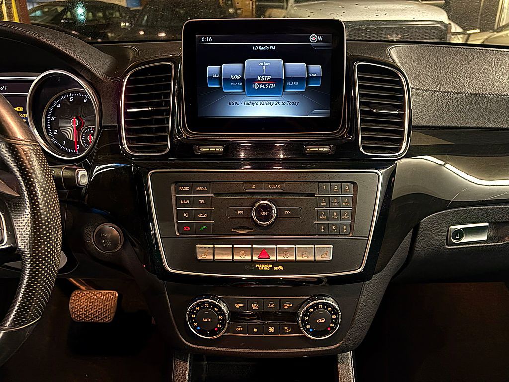 2017 Mercedes-Benz GLS-Class Image 13