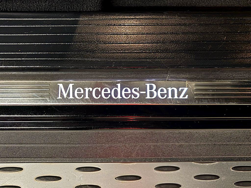 2017 Mercedes-Benz GLS-Class Image 29