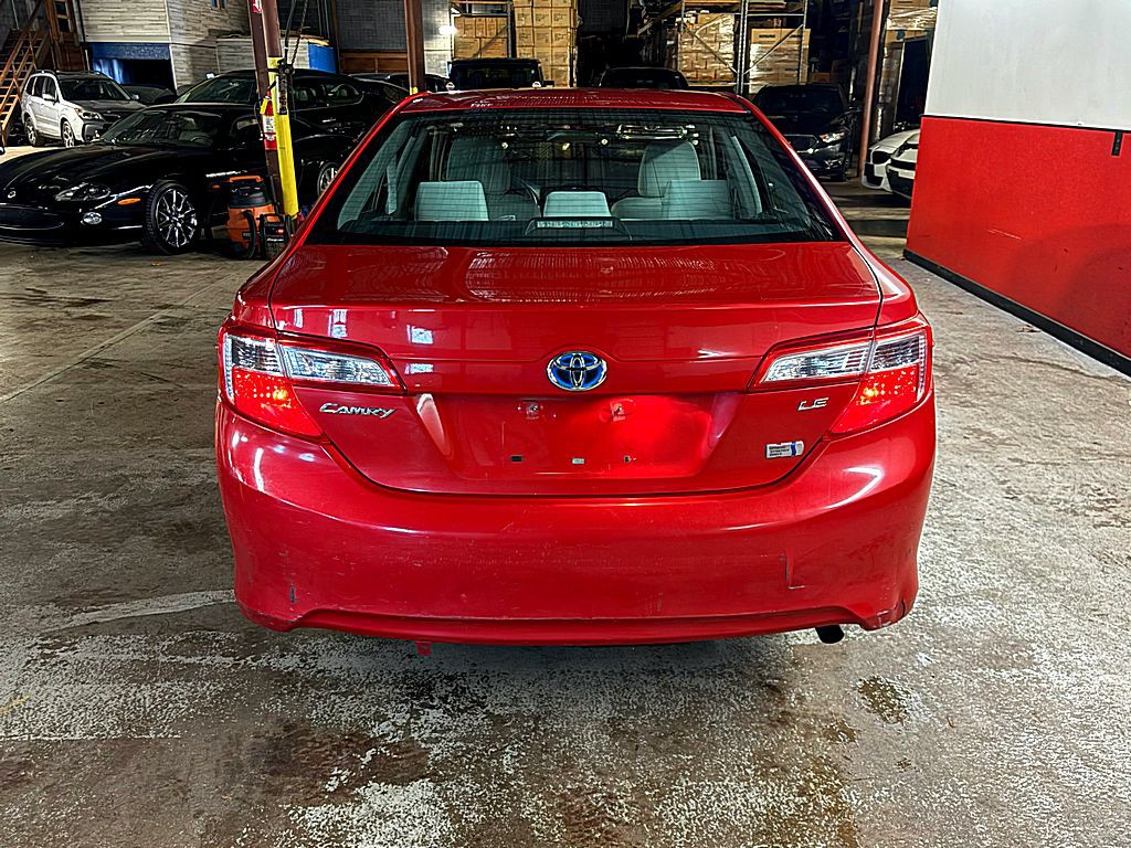 2012 Toyota Camry Image 6