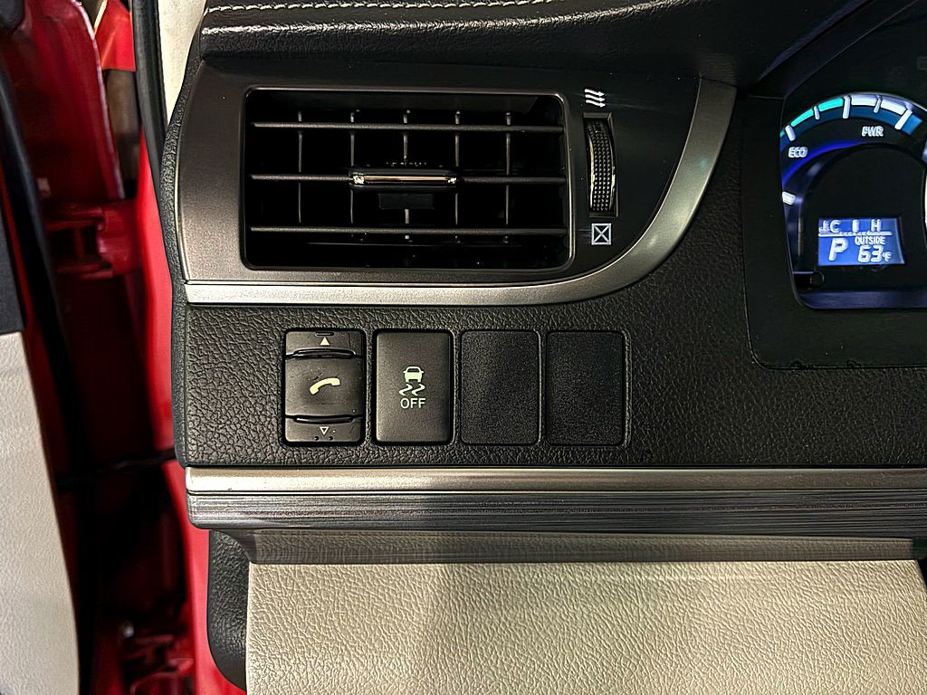 2012 Toyota Camry Image 14
