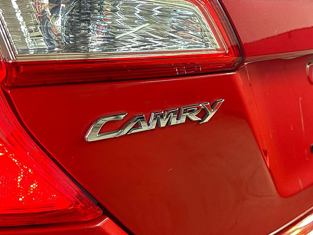 2012 Toyota Camry Image 22