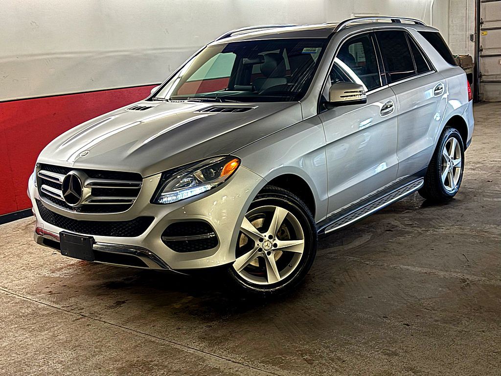2016 Mercedes-Benz GLE-Class Image 1