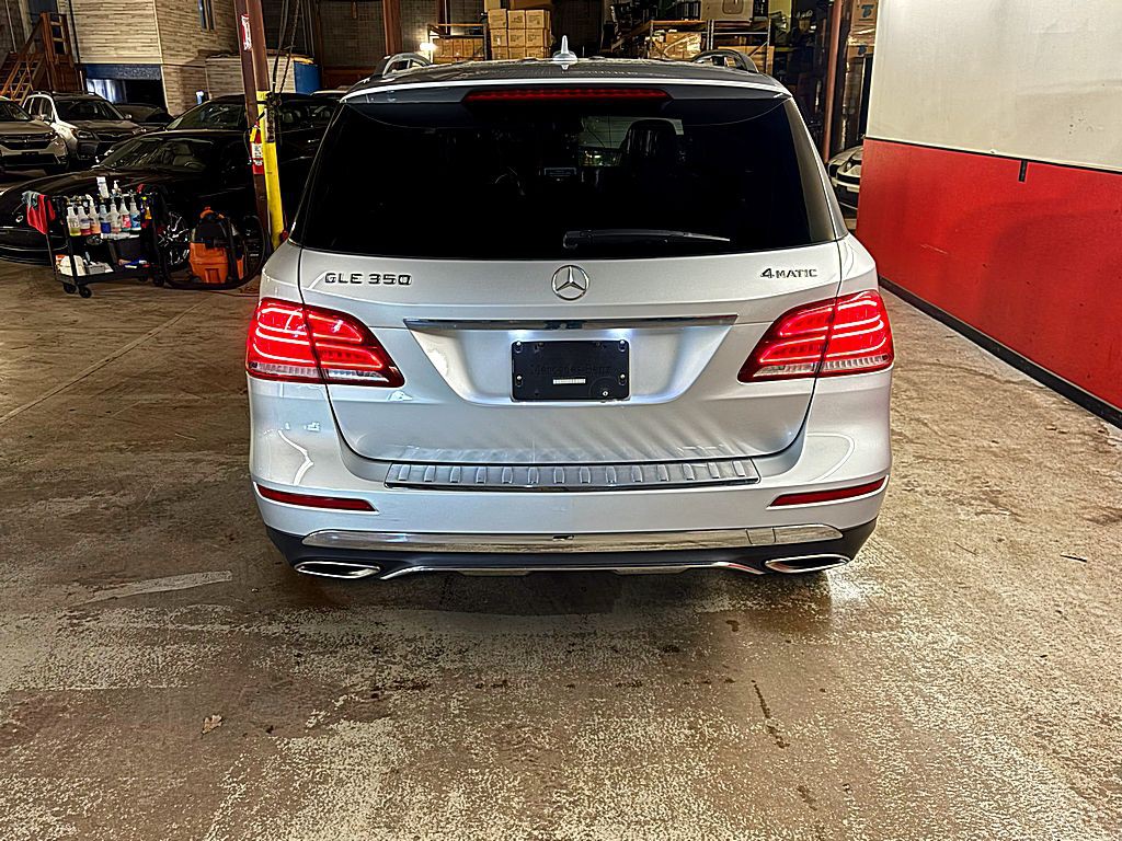 2016 Mercedes-Benz GLE-Class Image 6