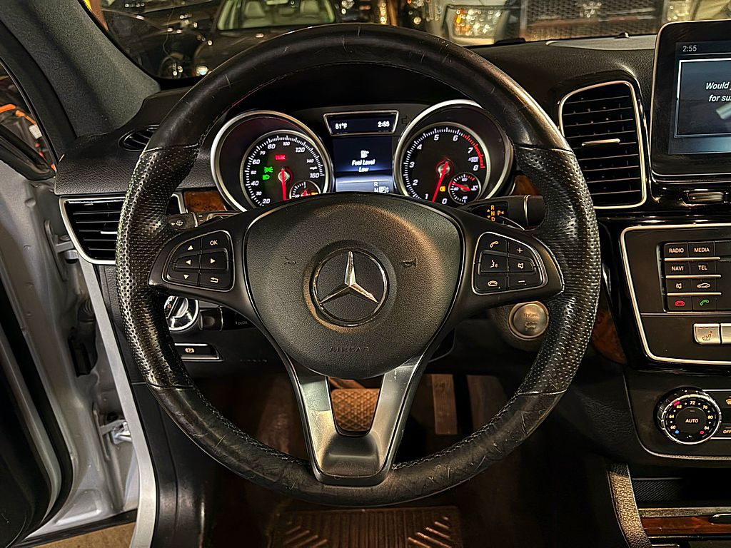 2016 Mercedes-Benz GLE-Class Image 11