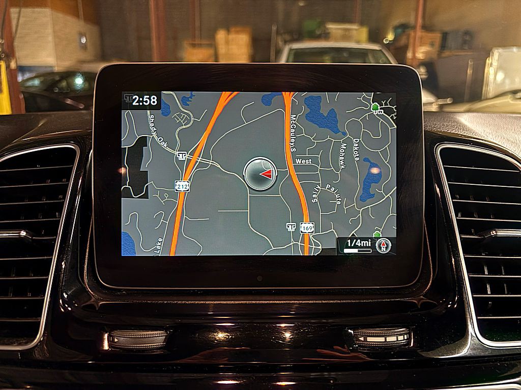 2016 Mercedes-Benz GLE-Class Image 15