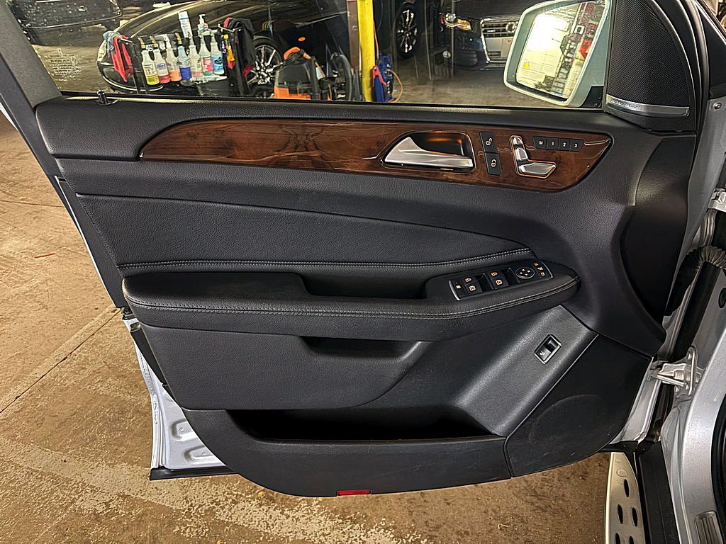 2016 Mercedes-Benz GLE-Class Image 20