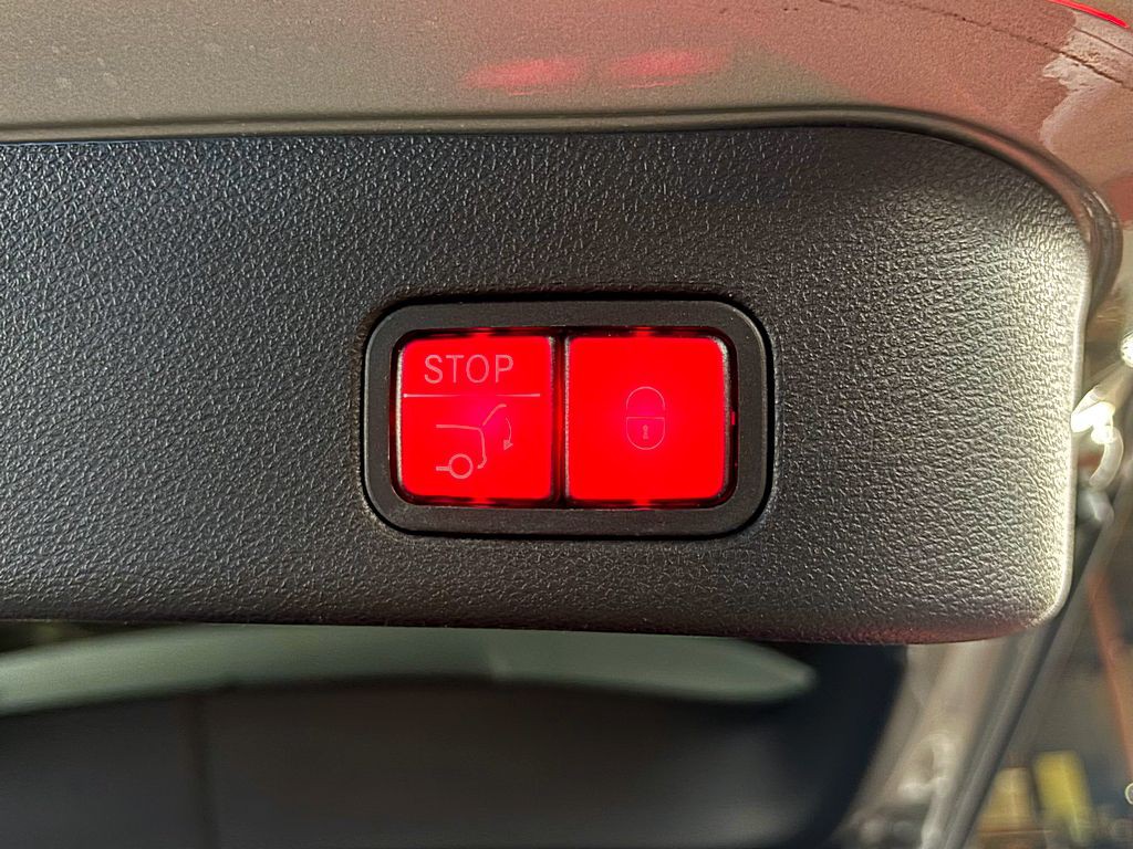 2016 Mercedes-Benz GLE-Class Image 24