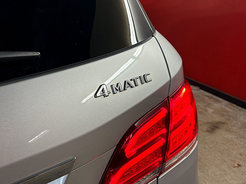 2016 Mercedes-Benz GLE-Class Image 30