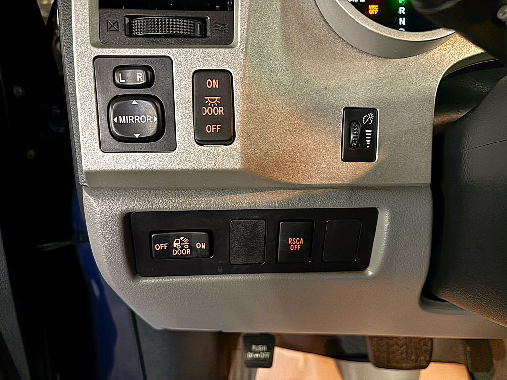 2008 Toyota Tundra Image 16